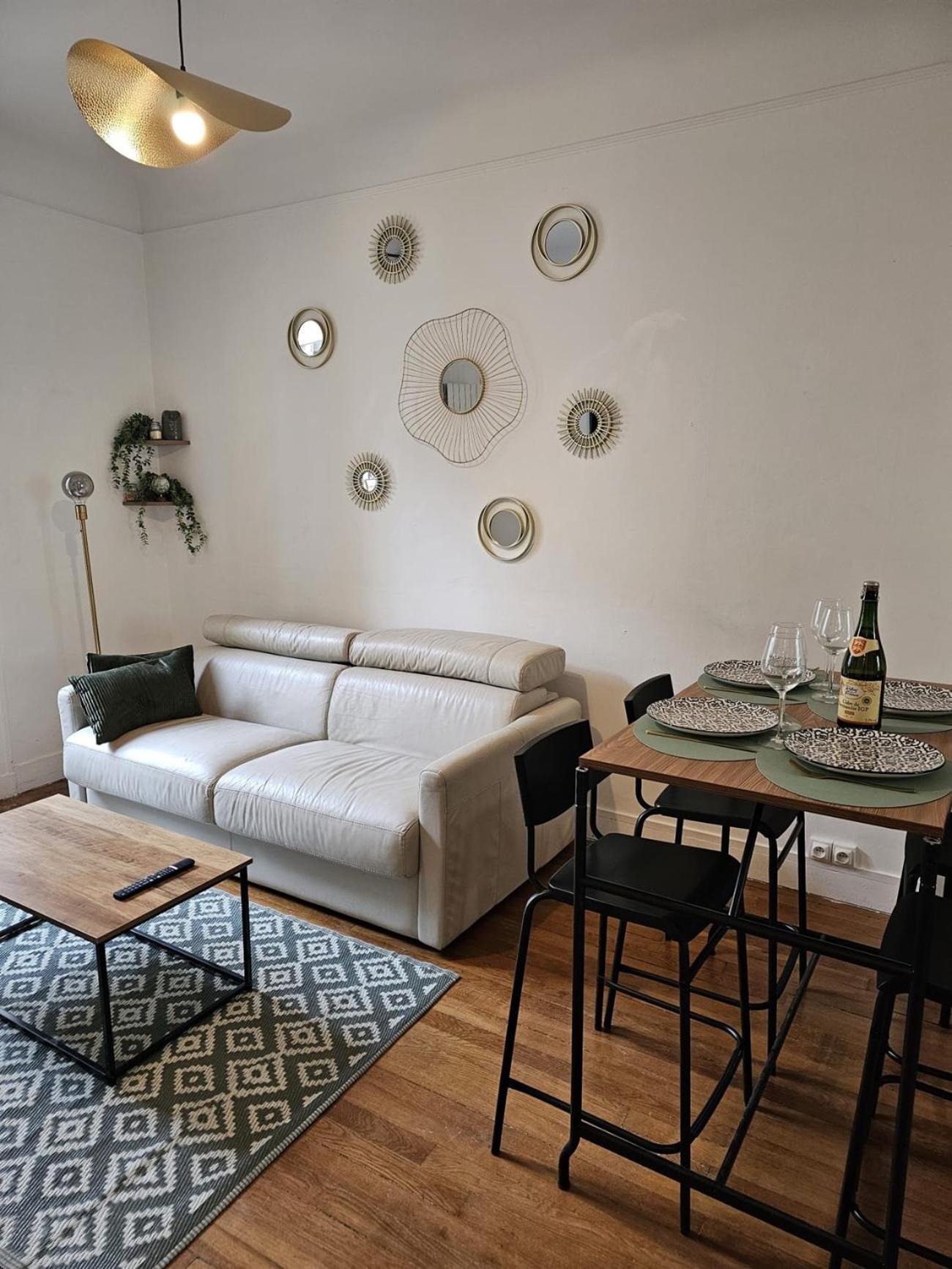 Beautiful 1 Bedroom Flat In Paris 17Th Екстериор снимка