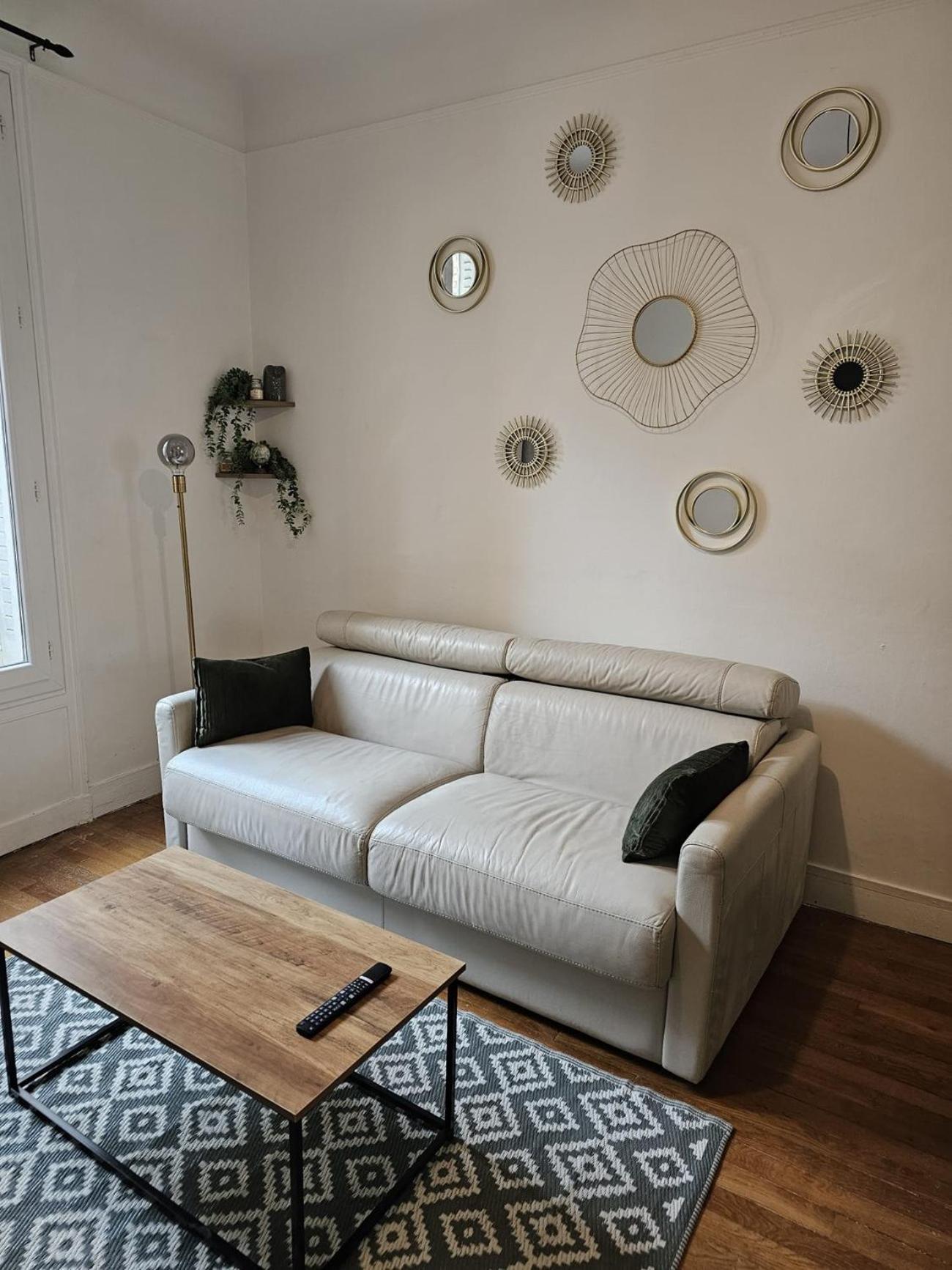 Beautiful 1 Bedroom Flat In Paris 17Th Екстериор снимка